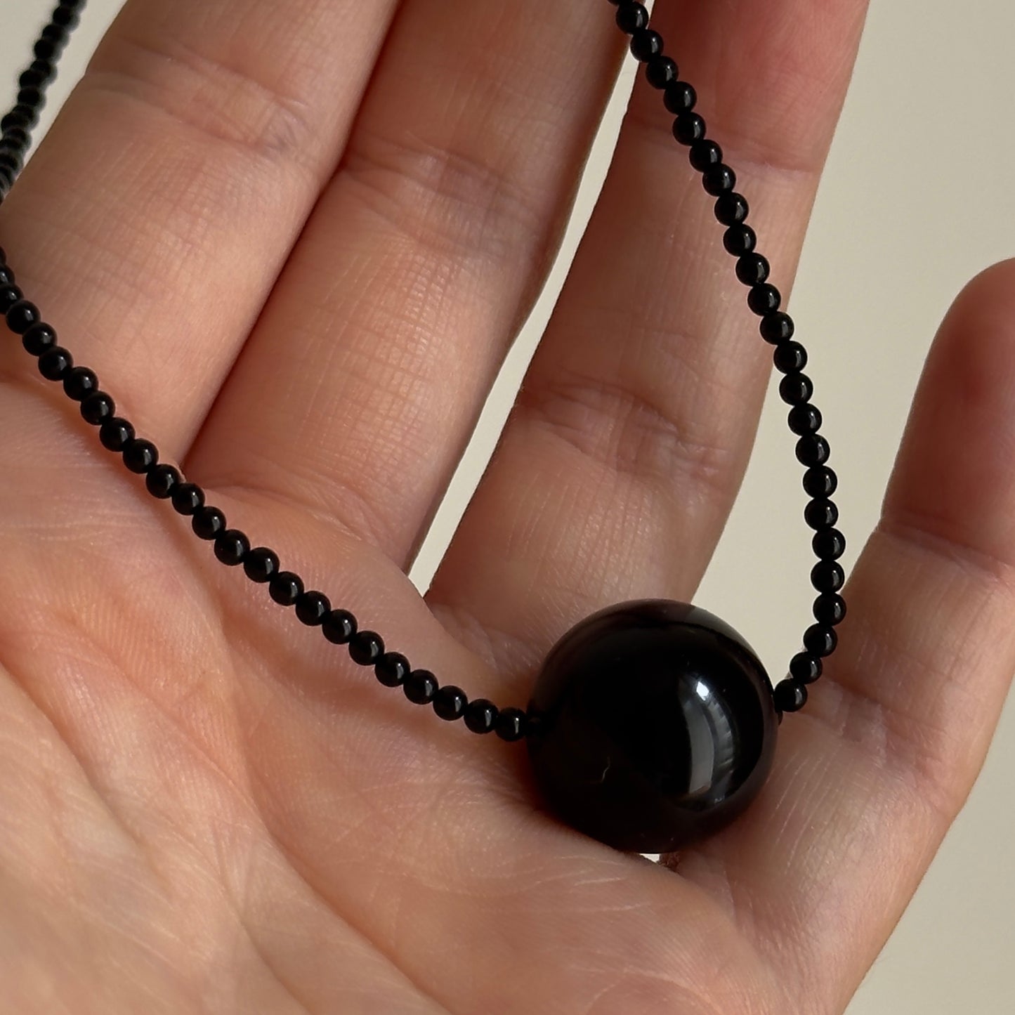 Boule Necklace