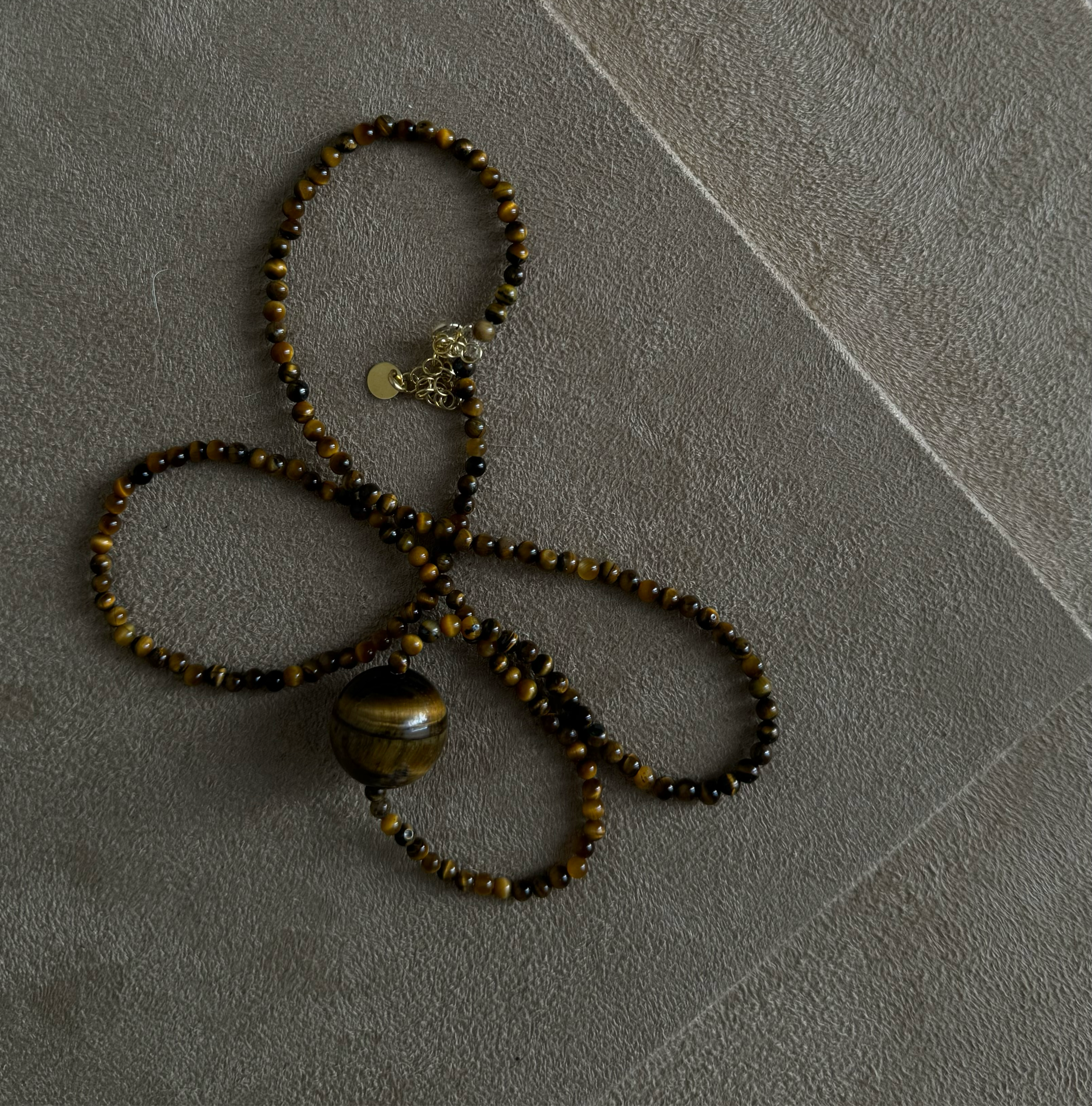Boule Necklace