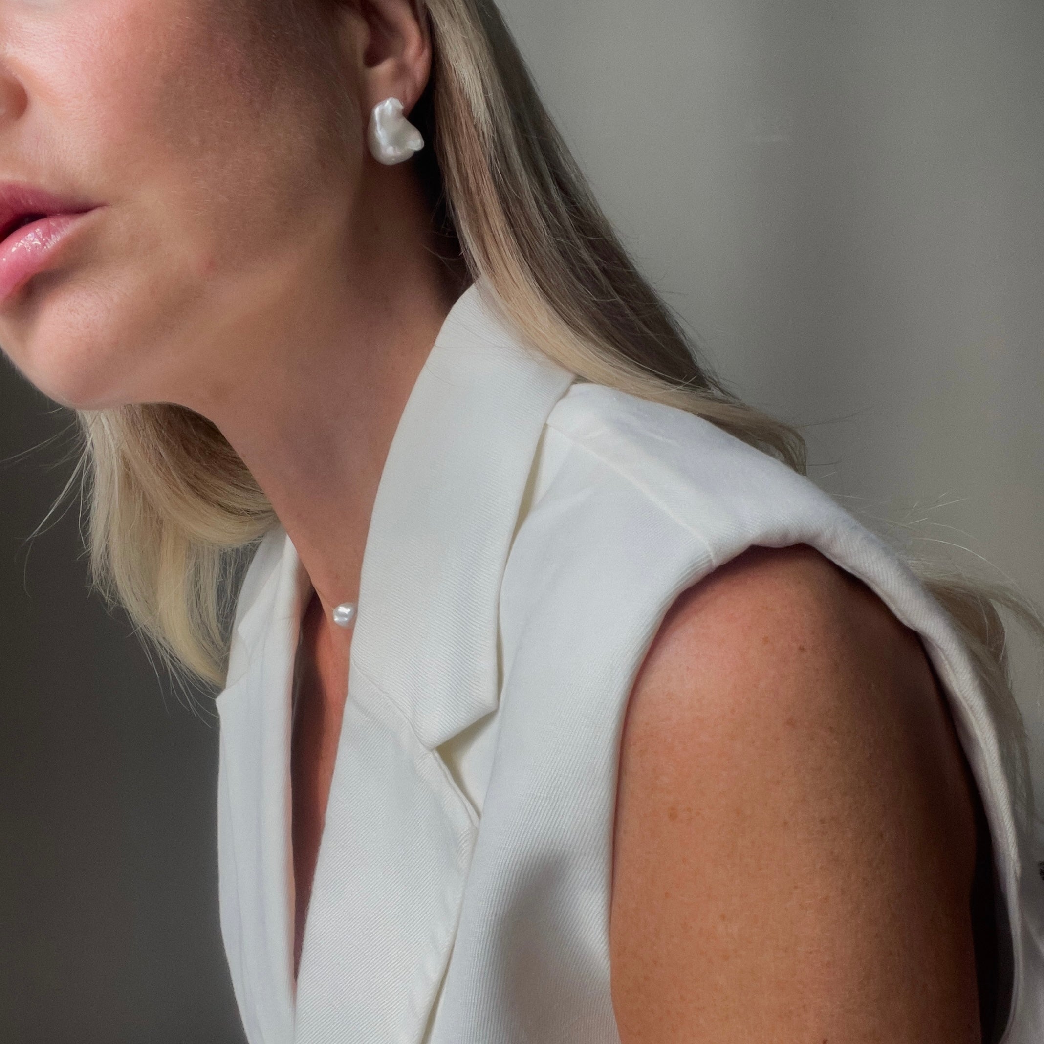 Dalia Earrings