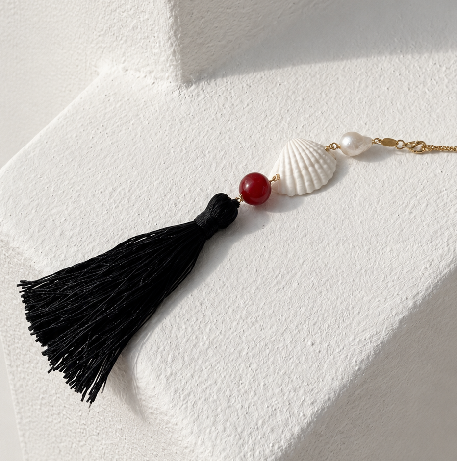 Nerosale Amulet