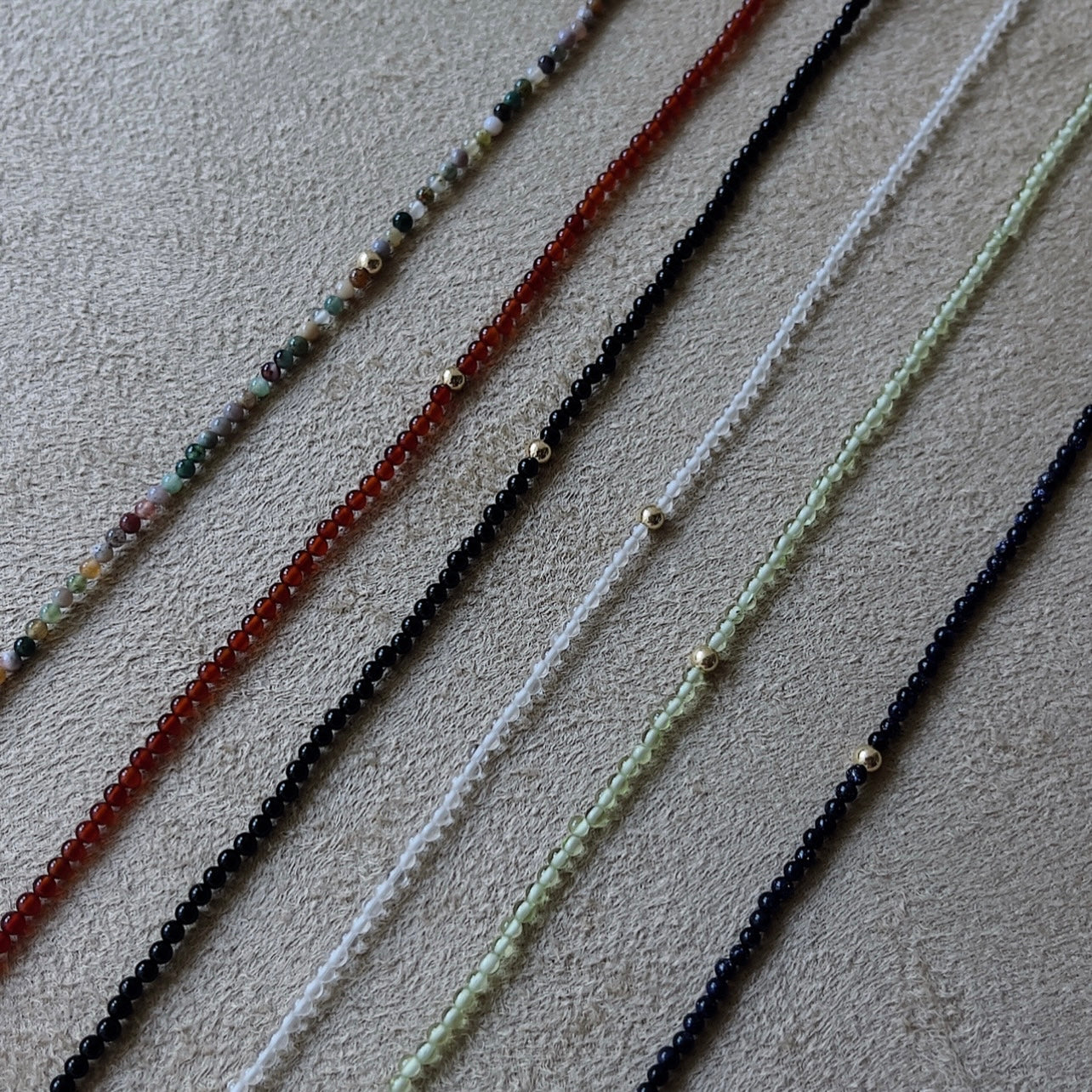 MINI BOLLICINA- Choker di pietre naturali