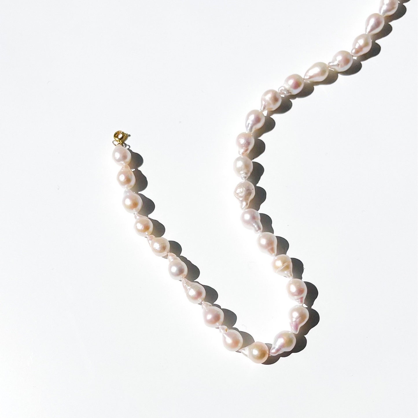MOON DROPS CHOKER