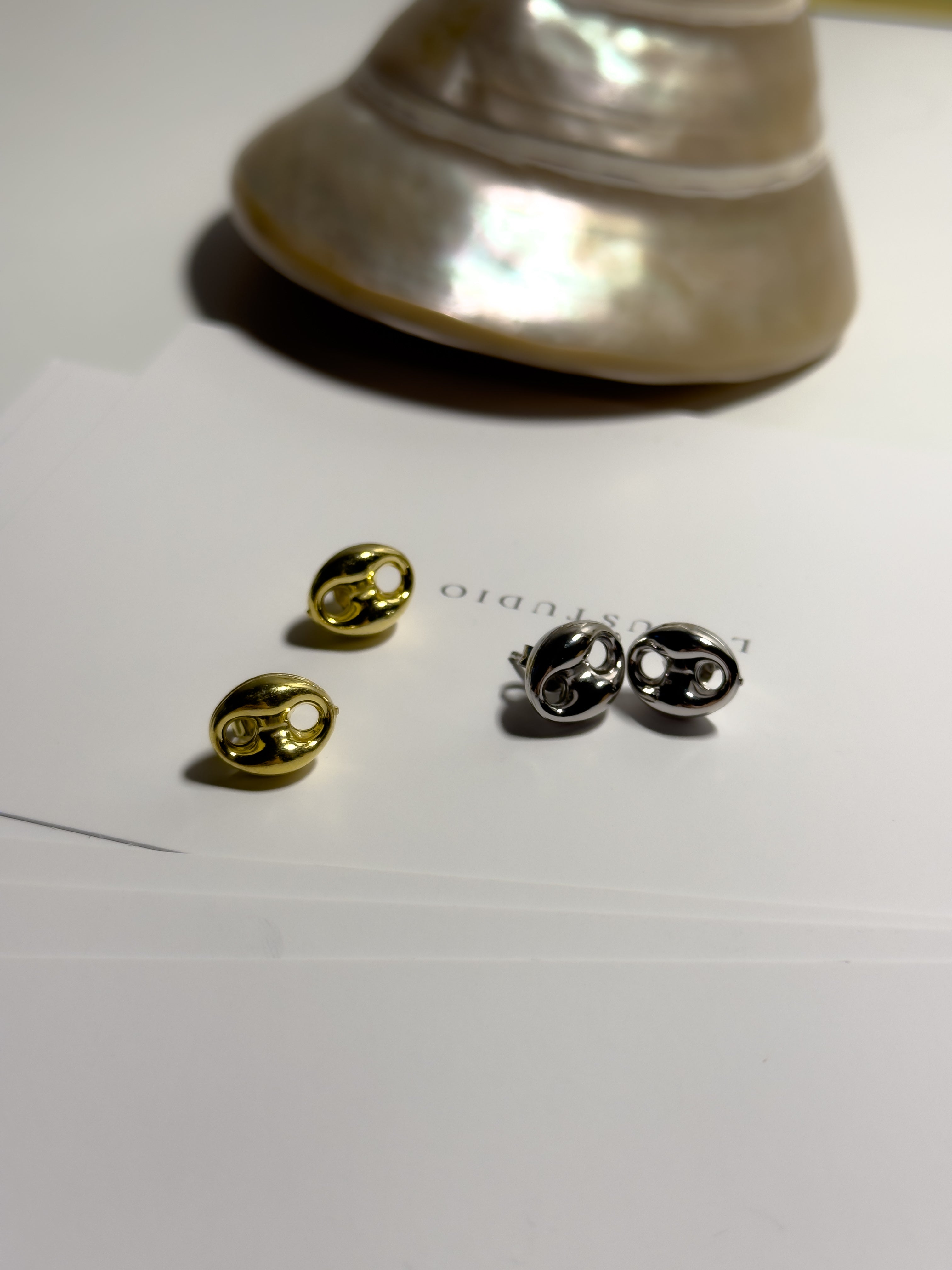 Mini Chicco Di Caffè Earrings