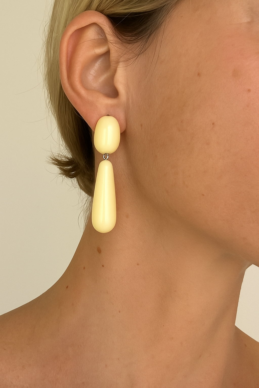 Big Vanilla Earrings